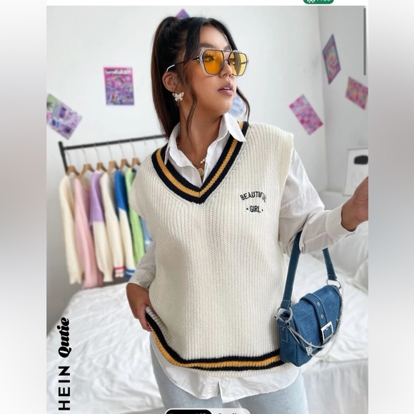 Women’s Embroidered Vest  Size 0XL  New - Picture 1 of 5